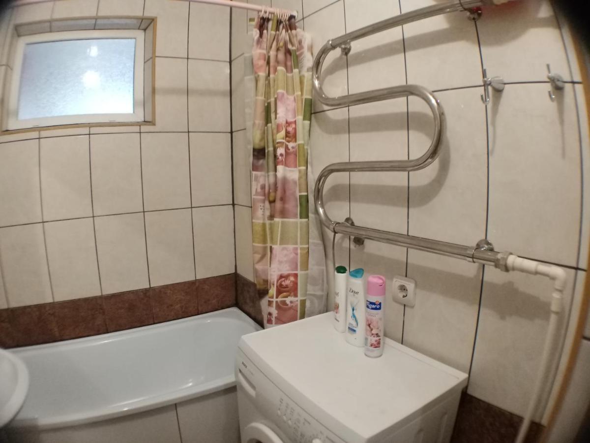 Apartment On Novo-Roslavlskaya 4 Szmolenszk Kültér fotó